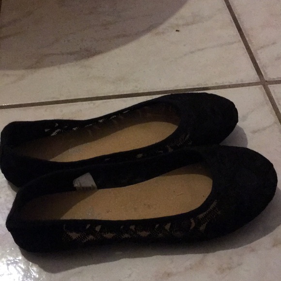 FLATS !!!! - Picture 2 of 3